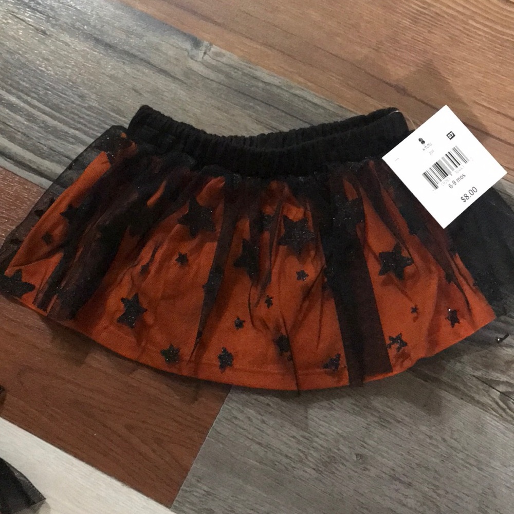 🦉🦇🕸HOST PICK!!! NWT HALLOWEEN SKIRT - Picture 2 of 3